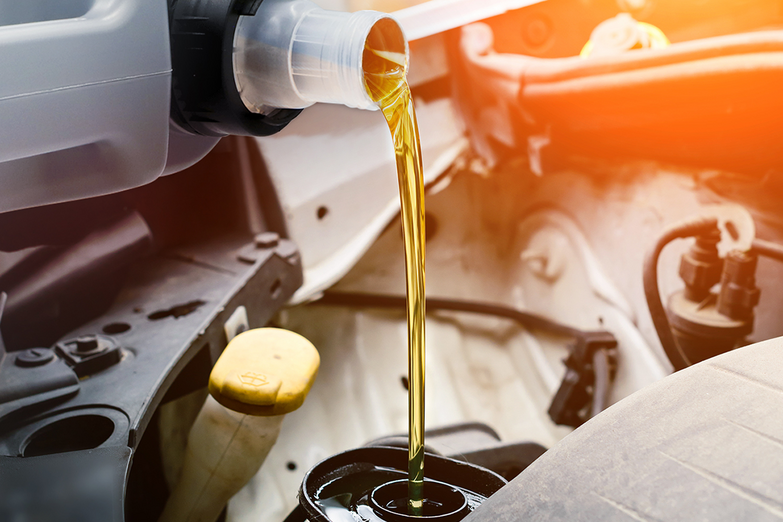 Fill in motor oil