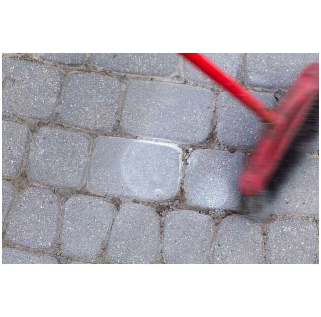 Öljytahrojen poistoaine